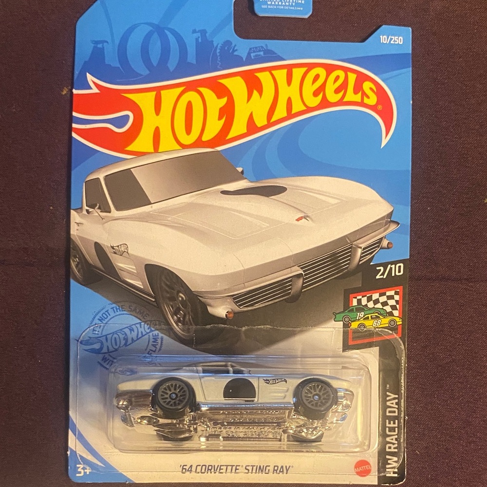 '64 Corvette Sting Ray - White